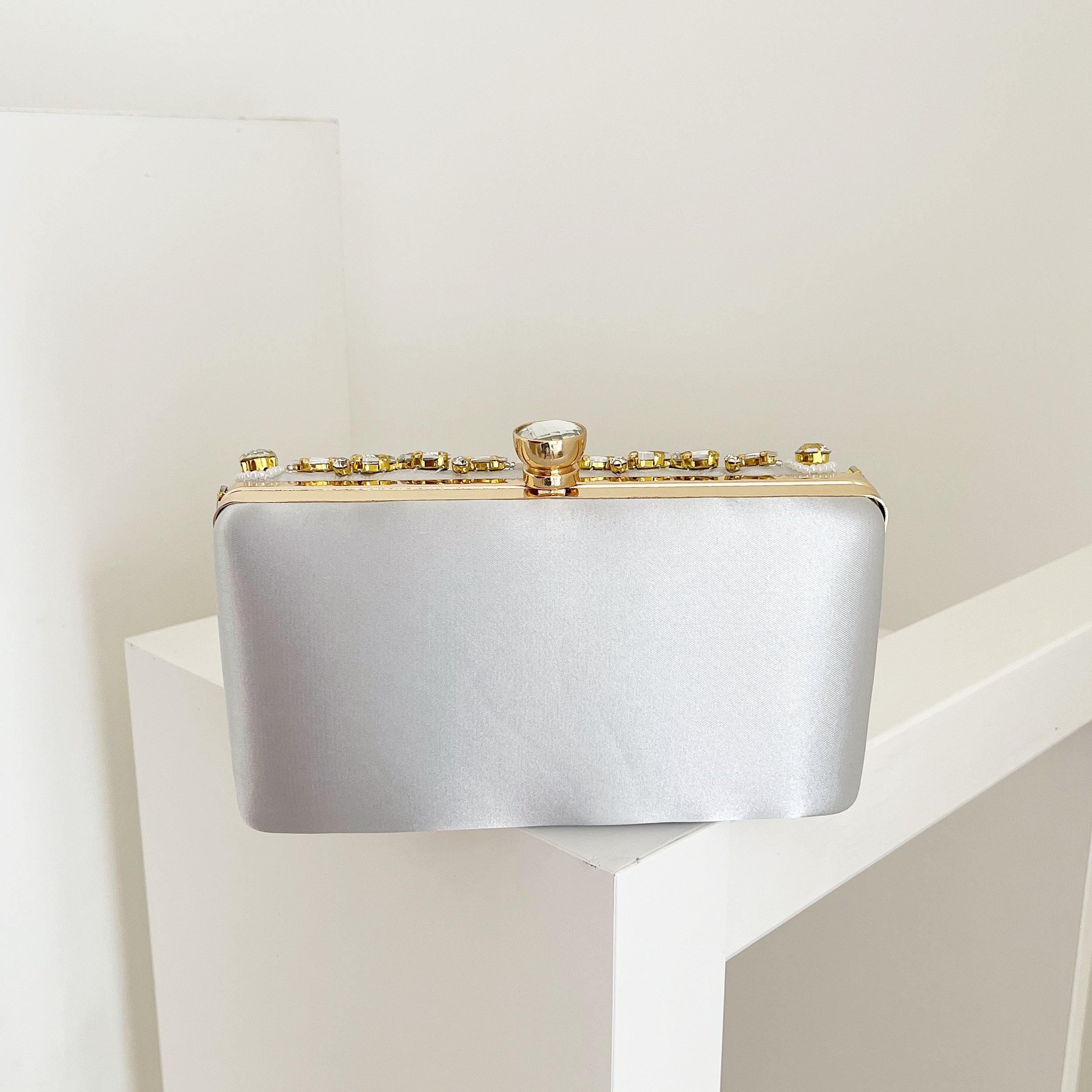 Silver Elyndra Clutch