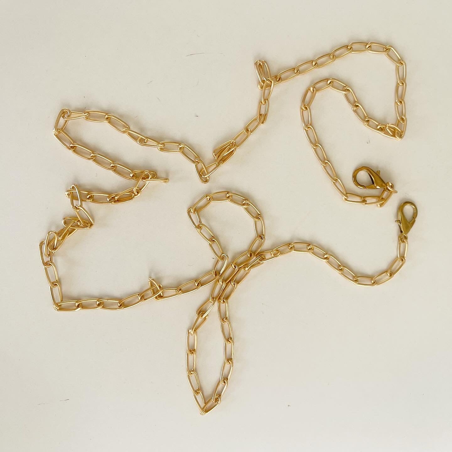 Black Cordelia Clutch