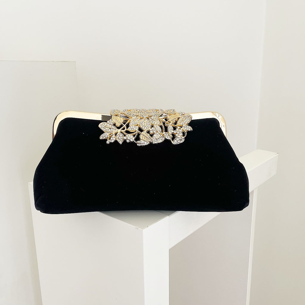 Black Saphira Clutch