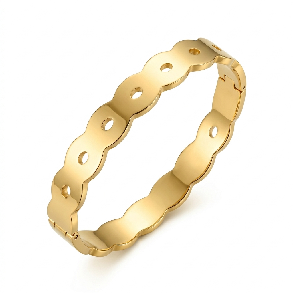 Scalloped Cut-Out Bangle