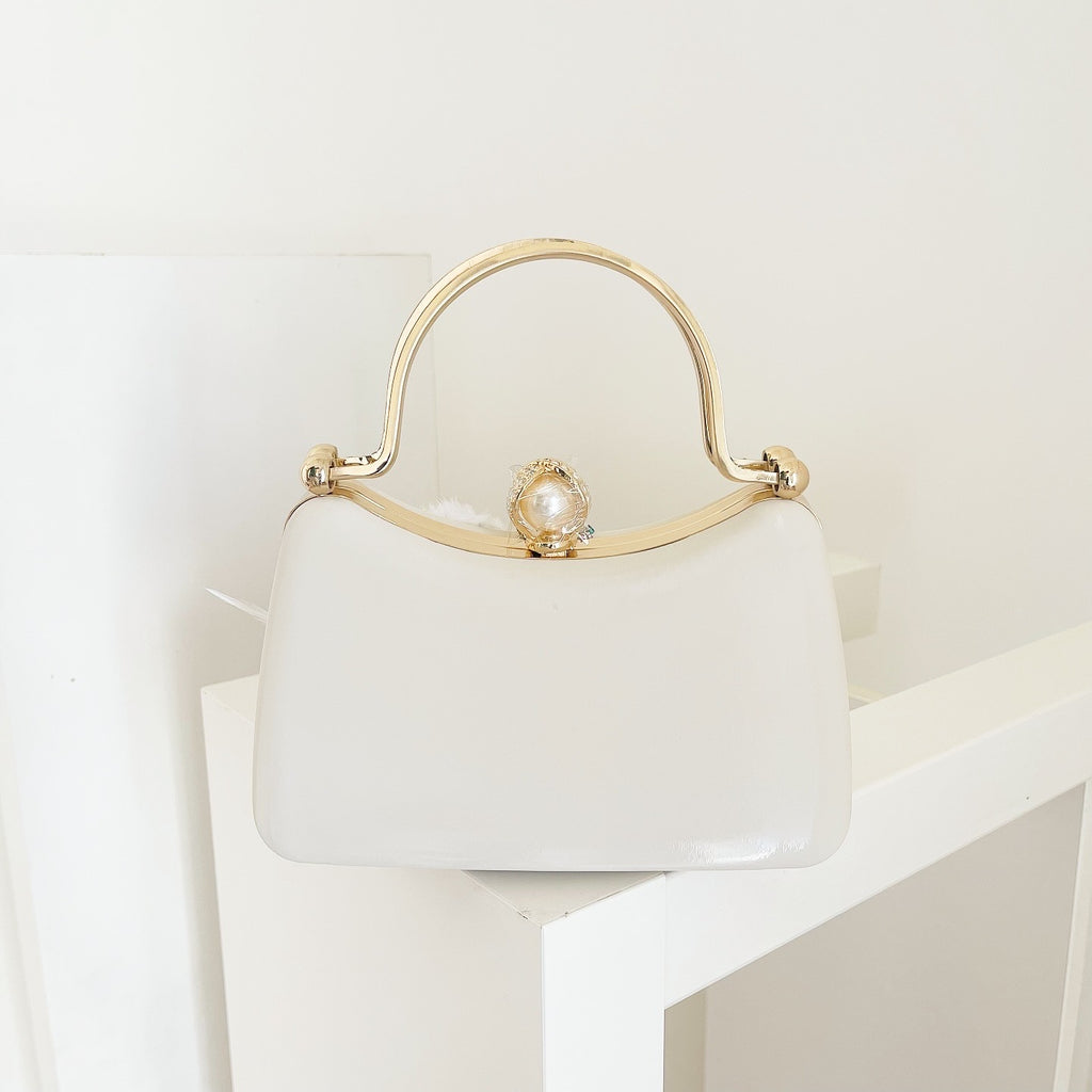 Apricot Feora Clutch