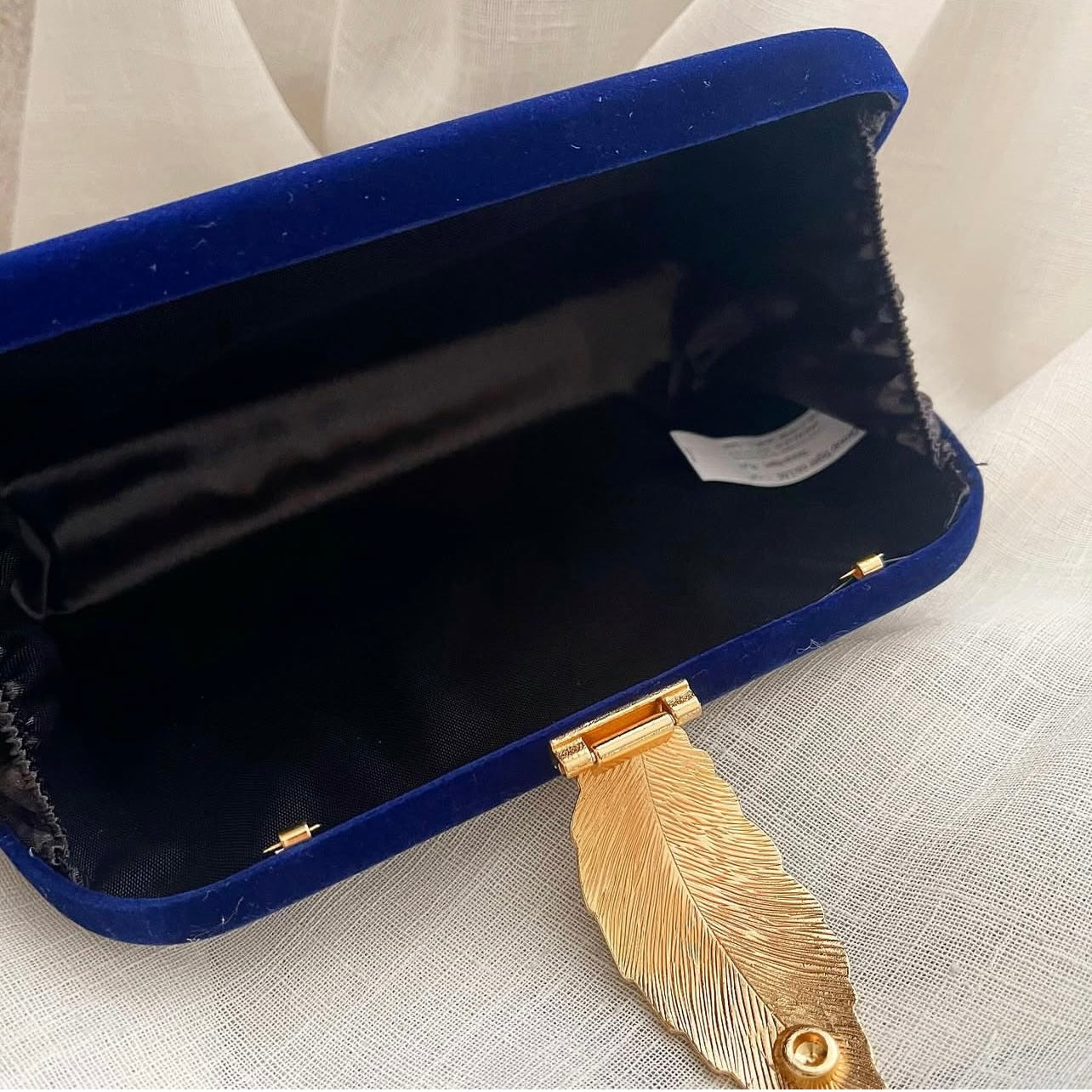 Blue Velvet Élan Clutch