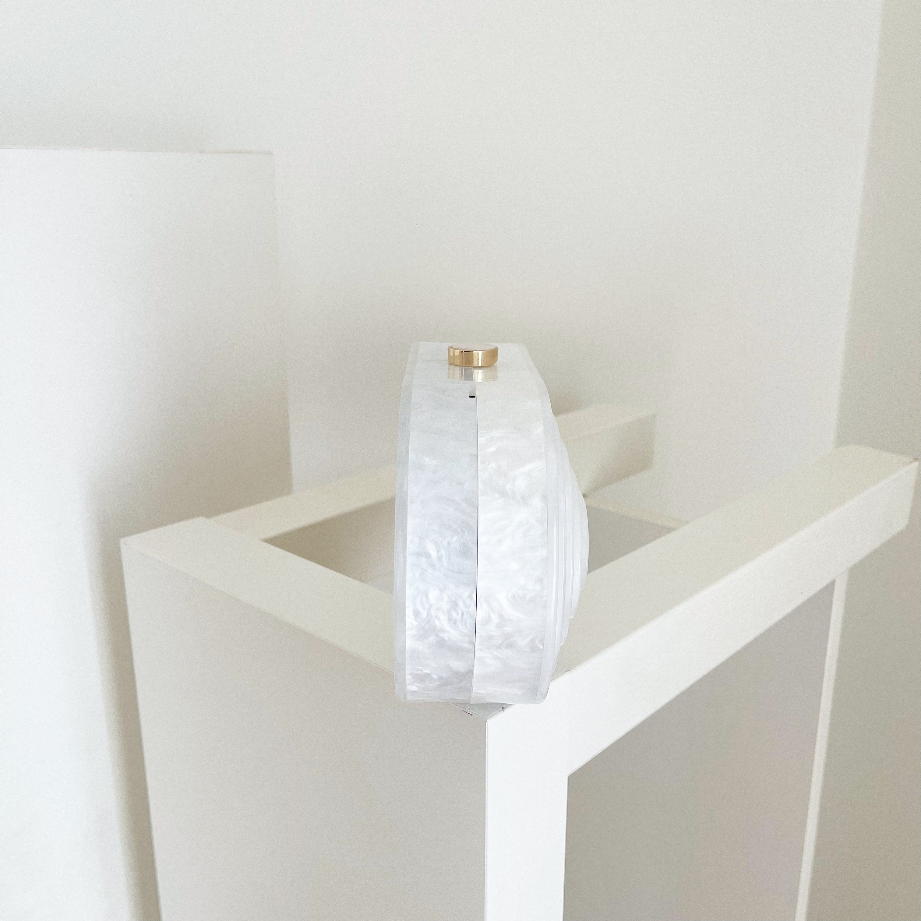 White Lithia Clutch