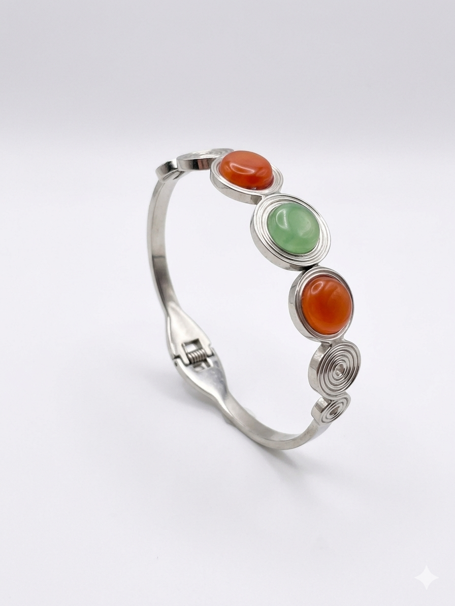 Retro Cabochon Spiral Bangle
