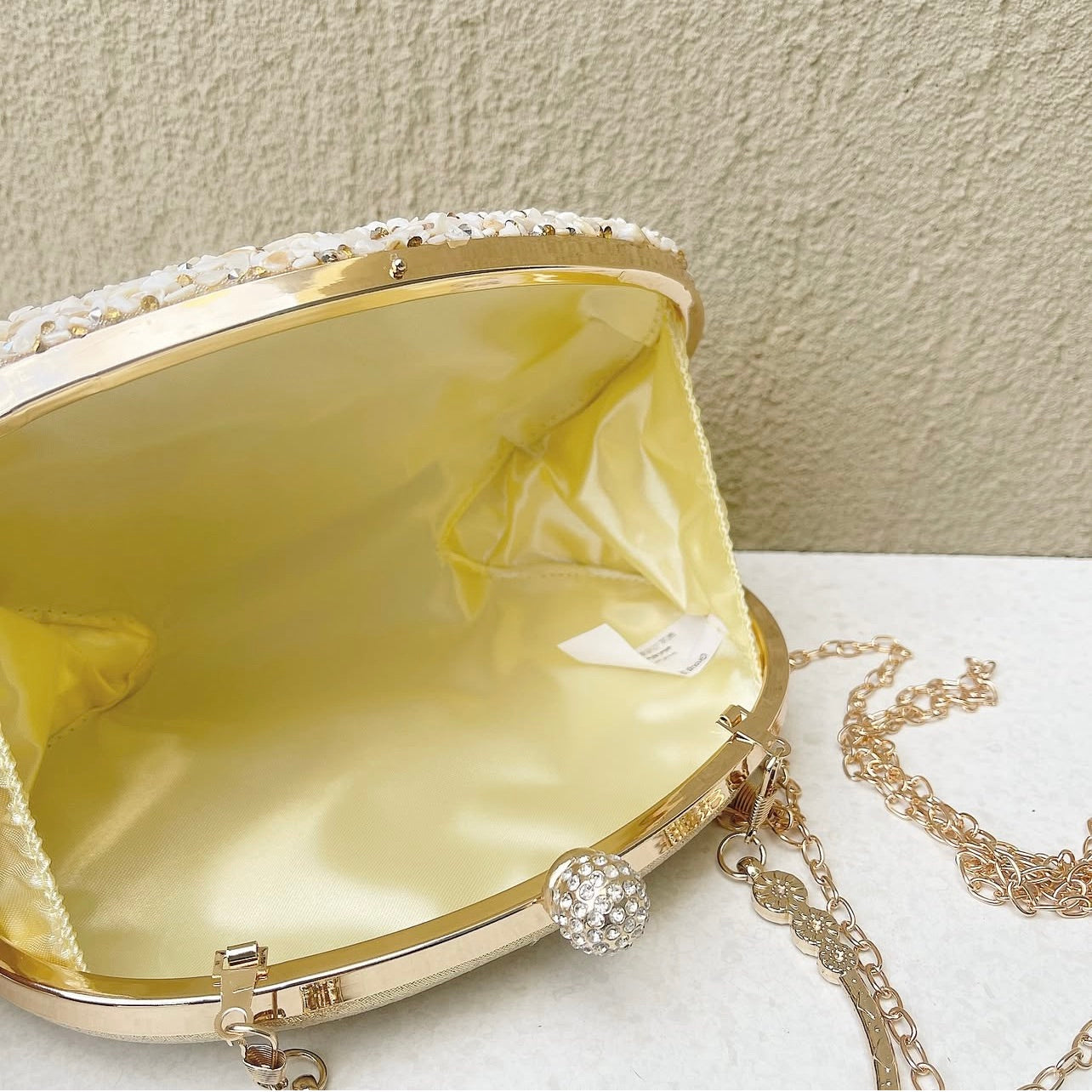 White Mosaic Clutch