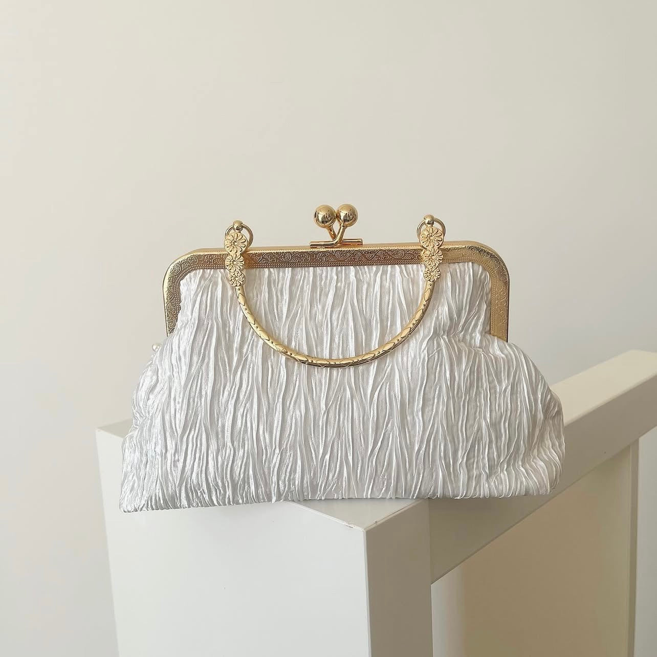 White Cordelia Clutch