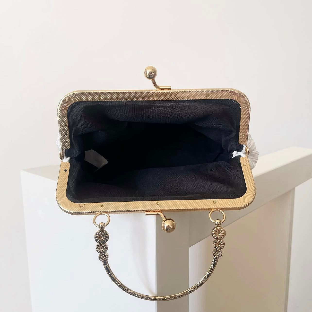 White Cordelia Clutch